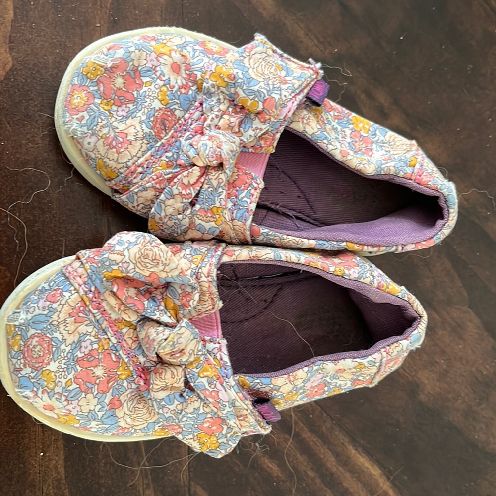 Floral Toms